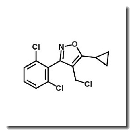4-(Chloromethyl)-5-cyclopropyl-3-(2,6-dichlorophenyl)-1,2-oxazole
